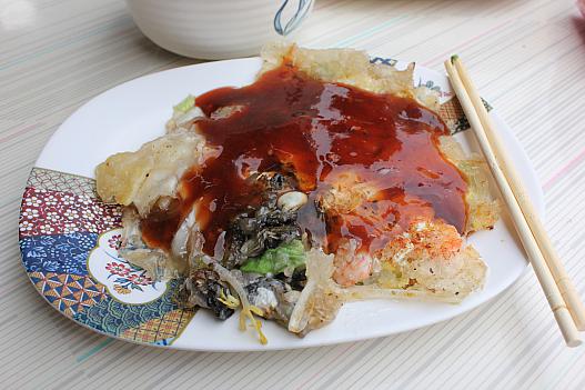 牡蠣、エビ、イカが入った三鮮煎