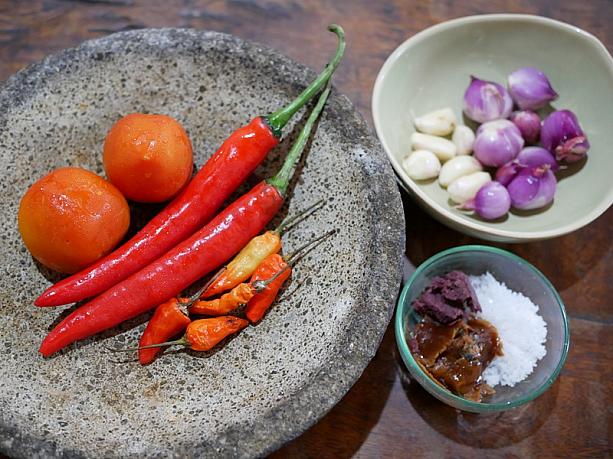 インドネシア料理を作ろう！　その11　サンバル・トマト