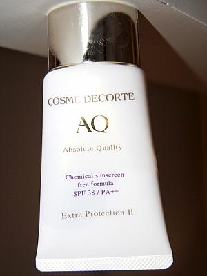 Chemical sunscreen Extra Protection Ⅱ（SPF36）を塗り