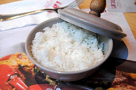 ふっくら炊き上げた上質のタイ米と一緒にどうぞ