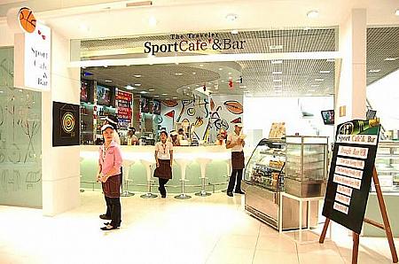 ２６ スポーツ カフェ＆バー<br>
お酒が中心。
