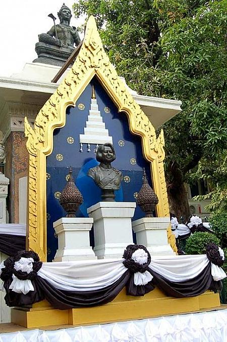 ガラヤニーワタナー王女の国葬