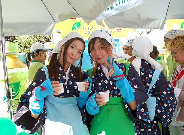 会場内では様々なブースやイベントが開催されていました。こちらは日本でもお馴染み生茶のプロモーションです。