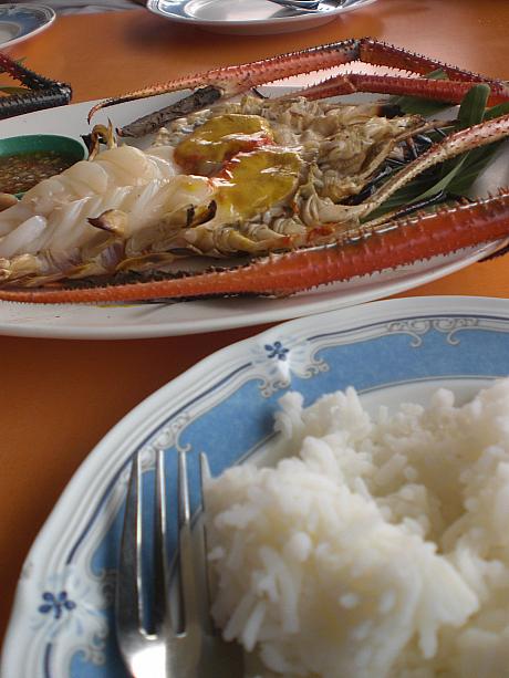タイのおいしい食事をご紹介! 海老の丸焼き