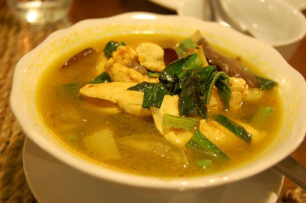 チェンマイで食べる料理は「タイ北部料理」としてタイでも人気のある料理です。