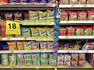 タイ人に聞く！スーパーで買うオススメお菓子 タイ スーパーマーケット お菓子タイ人に聞く！