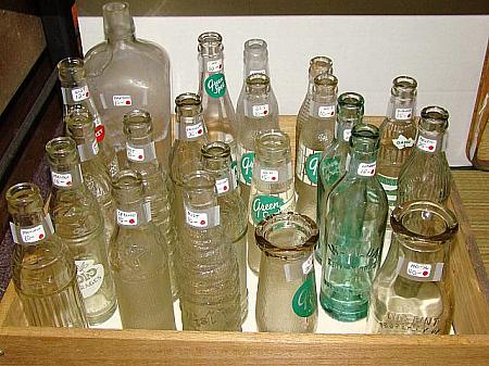 ハワイにはガラスボトルのコレクターが大勢います。
