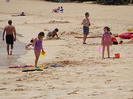 子供は砂遊び大好き！