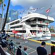 スターオブホノルル！　ハワイ観光大定番のディナークルーズ船です。ナビ、これからサンセットディナー＆ショークルーズに行っちゃいます。