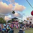 4年ぶりの開催満載、お久しぶりが嬉しいイベントたくさんの今年。8月は、ハワイの特に日系の人々に愛されている盆踊り大会（Bon Dance）も戻ってきました。各地で行われていますが、こちらはホノルル、ハワイ浄土宗別院（Jodo Mission of Hawaii）での模様です。
