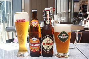 「Bernard Bohemian Ale」(右)と「Primator Lezak」