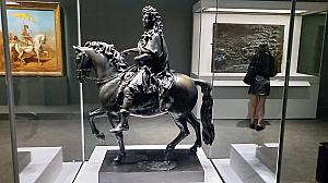 ルイ14世の像