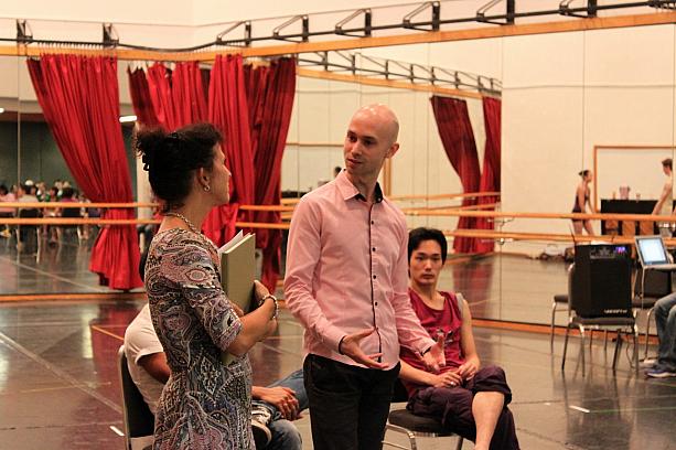 カナダの著名振付家Peter Quanzがゲストとして招かれ、香港バレエに新作を提供しています。