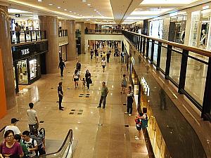 巨大ショッピングセンターのハーバーシティは、迷子になるほどの広さ！