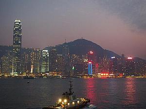 夜の香港は、どこをどう切り取ってみても美しい景色ばかり。香港旅行の締めくくりに、ぜひもう一度。