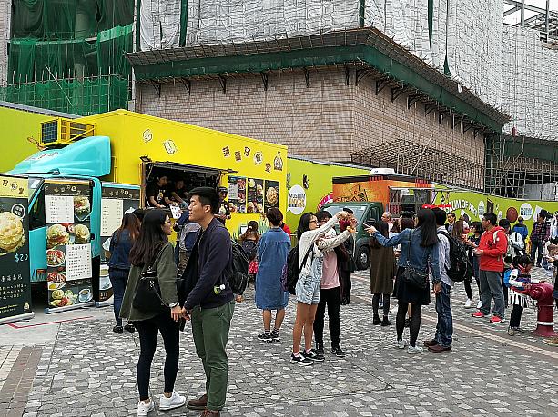 香港政府が新しい観光の目玉として登場させた美食車。