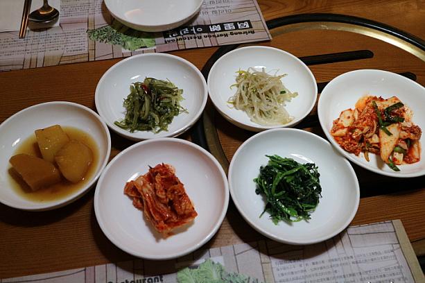 韓国料理は野菜がたくさん取れるから、旅行中にも栄養が偏らないですよね。