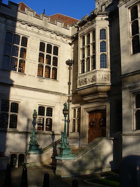 In Temple Place - geograph.org.uk - 1650708