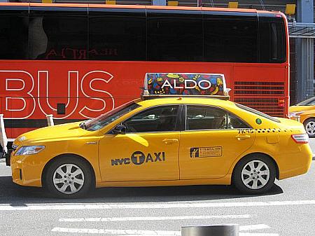 ■ニューヨークのタクシー イエローキャブ タクシー グリーンキャブボロータクシー
