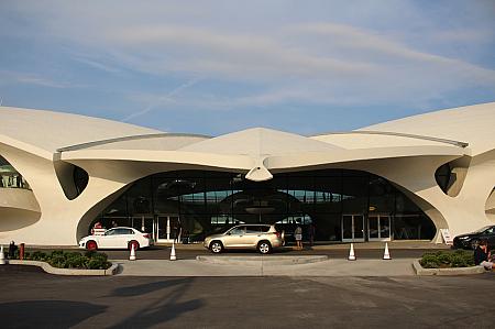 JFK国際空港にオープン、TWAホテル宿泊レポート♪ TWAホテル ジョン・エフ・ケネディ国際空港ジェットブルーターミナル