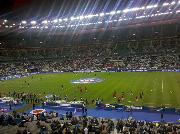 こちらの競技場はサッカーのワールドカップがフランスで行われた際に建設されました。