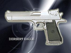 【DESERT EAGLE】イスラエル製。長さ273mm、重さ1,990g、357Mag、セミオート<br>大口径自動拳銃。圧倒的なパワーを持つ。