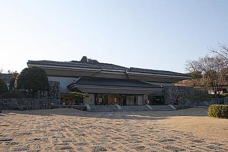 敷地内にある晋州国立博物館。もちろん晋州城にまつわる博物館もあります。入場は無料です。