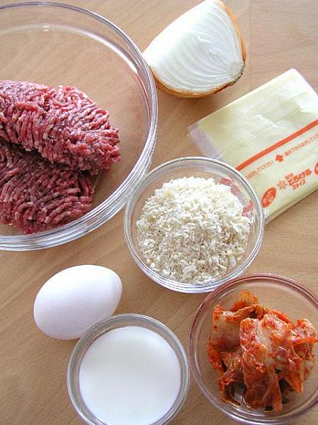みゆき先生の簡単＆おいしい韓国料理レシピ！「キムチ・チーズ入りメンチカツ」