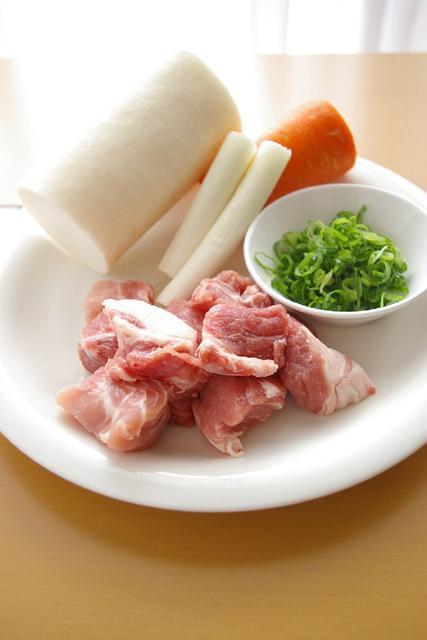 みゆき先生の簡単＆おいしい韓国料理レシピ！「大根と豚肉のピリ辛煮」