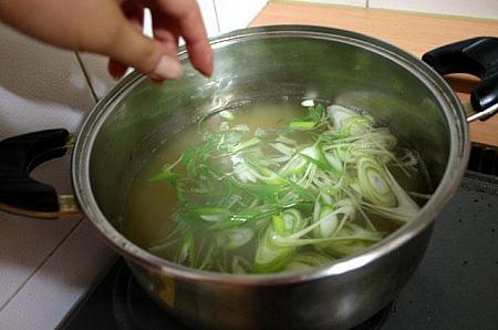 主婦企画、韓国料理を作ろう～韓国のお正月料理「トックッ」編