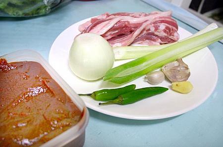 主婦企画、韓国料理を作ろう第12弾～コチュジャン豚肉炒め編