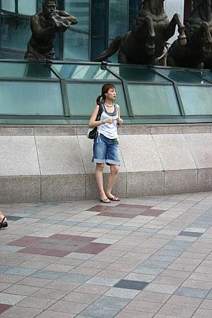 写真で見る釜山ファッションチェック！【２００５年８月】 ８月の服装8月の服装