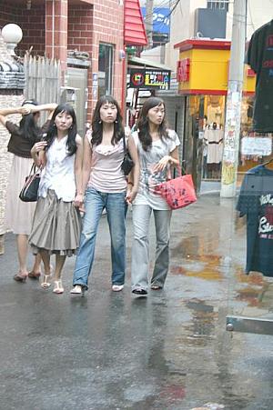 写真で見る釜山ファッションチェック！【２００６年８月】 ８月の服装8月の服装