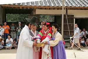 べあー＆ＳＵＮの韓国で伝統結婚式を挙げました！