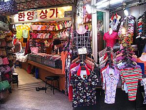 写真で見る南大門ファッションチェック！【２００９年８月】 ８月の服装 8月の服装 アジュンマ アジュンマファッション おばちゃん韓国のアジュンマ