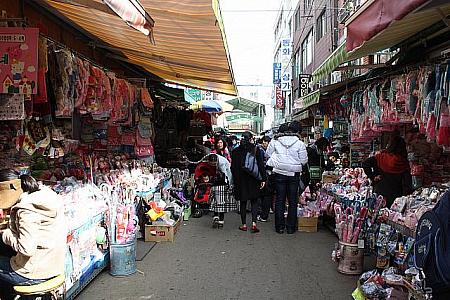 富平市場にある通りはこんな感じです。