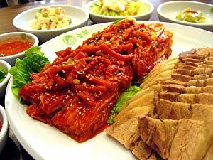 辛くない韓国グルメ、大集合！ 韓国料理辛くない 辛くない韓国料理 サムゲタン 参鶏湯 タッカンマリ ポッサム キンパッ カルグクスプルコギ