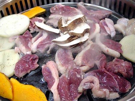 たみの韓国料理かぶりつき、第３回～オリグイを食べてみよう！ マッタオリグイ マッタ！オリグイ マッ多！オリグイ 鴨焼肉 鴨料理 鴨バーベキューアヒル