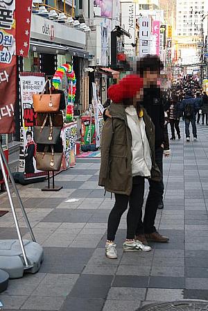 写真で見る釜山のファッションチェック！【2014年2月】 2月の服装 冬の服装 冬のファッション 釜山のファッション ストリートファッション 釜山大学 プサンデアッショートブーツ