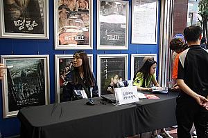 写真で見る第１９回釜山国際映画祭 ＢＩＦＦ 映画祭 開幕式 レッドカーペット 芸能人 オープントーク ＢＩＦＦビレッジ 映画の殿堂 司会者 沖縄韓国映画