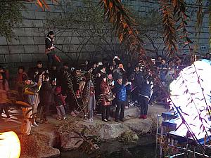 写真で見る「２０１４ソウルピッチョロン祭り（旧ソウル灯篭祭り）」 ソウル灯篭祭り 灯篭祭り ソウルのお祭り 清渓川 チョンゲチョンランタンフェスティバル