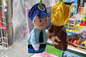 韓国警察の手人形