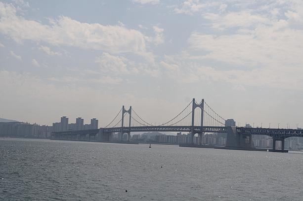 ここからの釜山の海の景色がまた最高！みえるのは広安大橋！