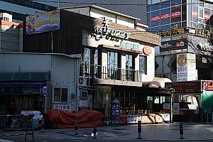 釜山でも外国人の多いバーとして知られています！