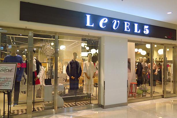前は明洞のヌーンスクエア５階にあった「Level５」。韓国の若手デザイナーたちの服がリーズナブルに買えます。