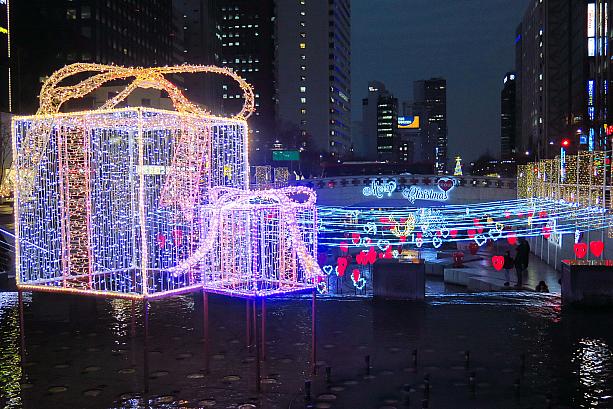 これは今月12日から始まった「ソウル・クリスマスフェスティバル」のライトアップ。来年の1月1日まで楽しめるそう！