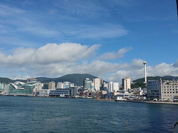 影島大橋からの景色～！釜山タワーやチャガルチ市場が見えます。