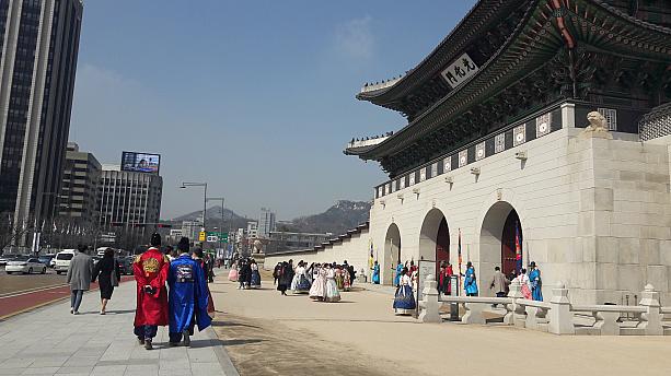 寒すぎず、暑すぎず、ソウルの町をあちこち歩くのにちょうどいい季節ですネ。