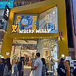 サボイホテルの並びに新しくオープンしたWACKY WILLY。