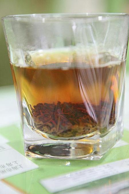 高級な茶葉ほど、淹れられる回数も増えます。